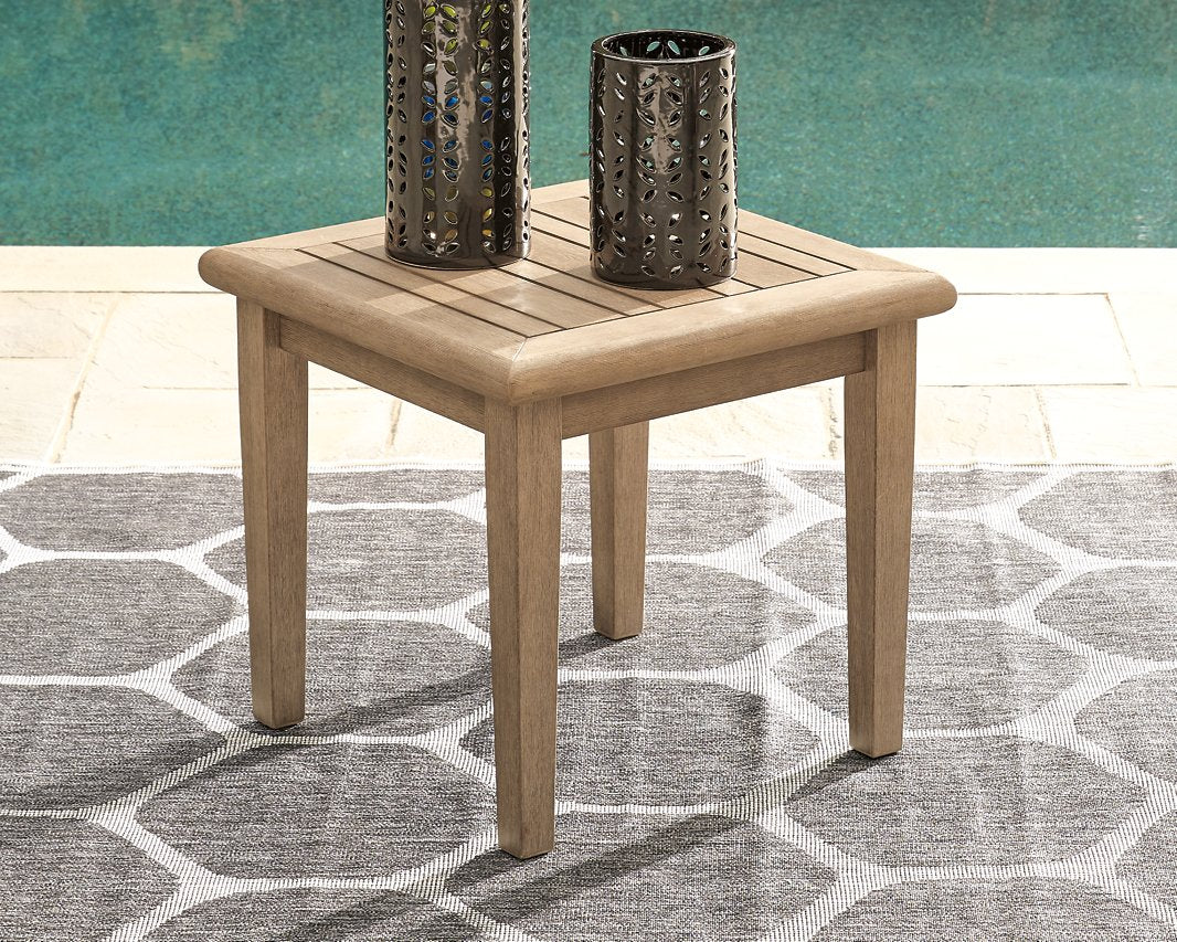Gerianne End Table image