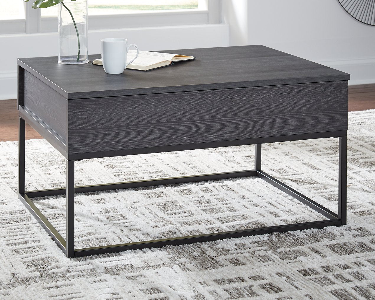 Yarlow Lift-Top Coffee Table image