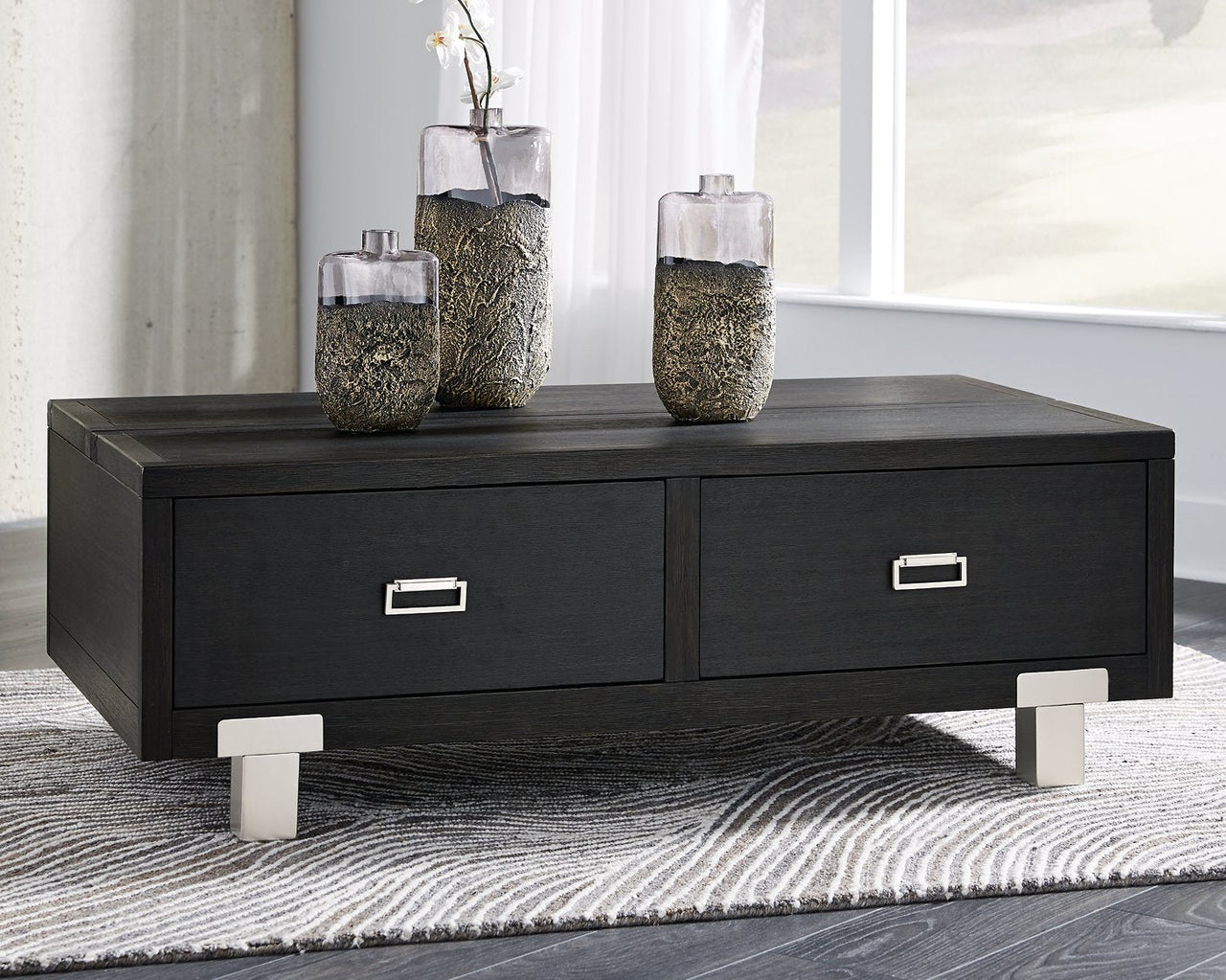 Chisago Lift-Top Coffee Table image
